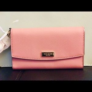 Laurel Way Iphone Wristlet